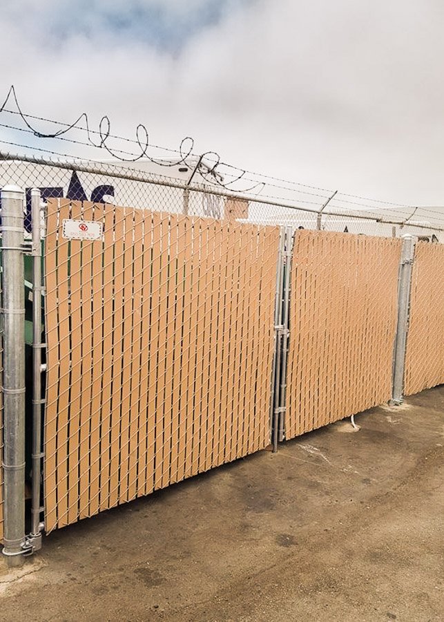 Outdoor chain link fence